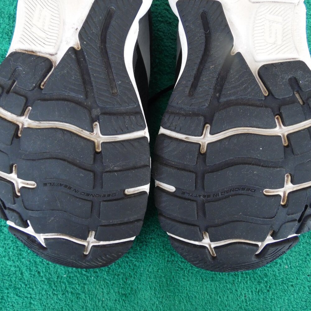 BROOKS GHOST 15 WOMENS SIZE 8 SHOES medium (B) - Picture 12 of 15